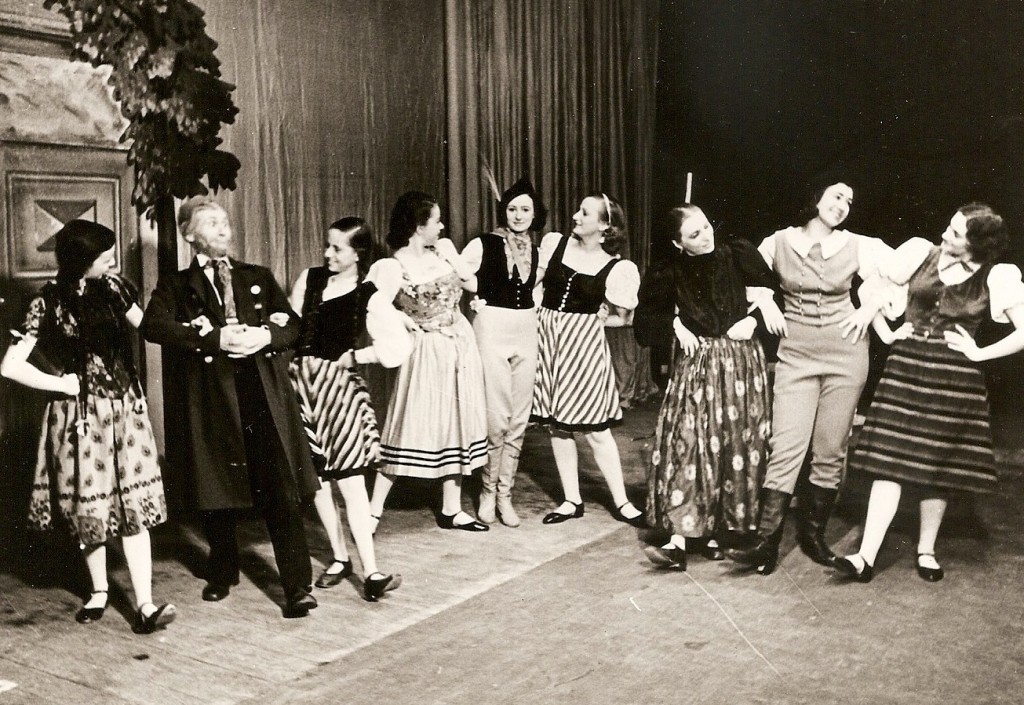 A mime performance directed by choreographer and dancer Hannah Kroner. This was the last performance by the cast in the Kulturbund.